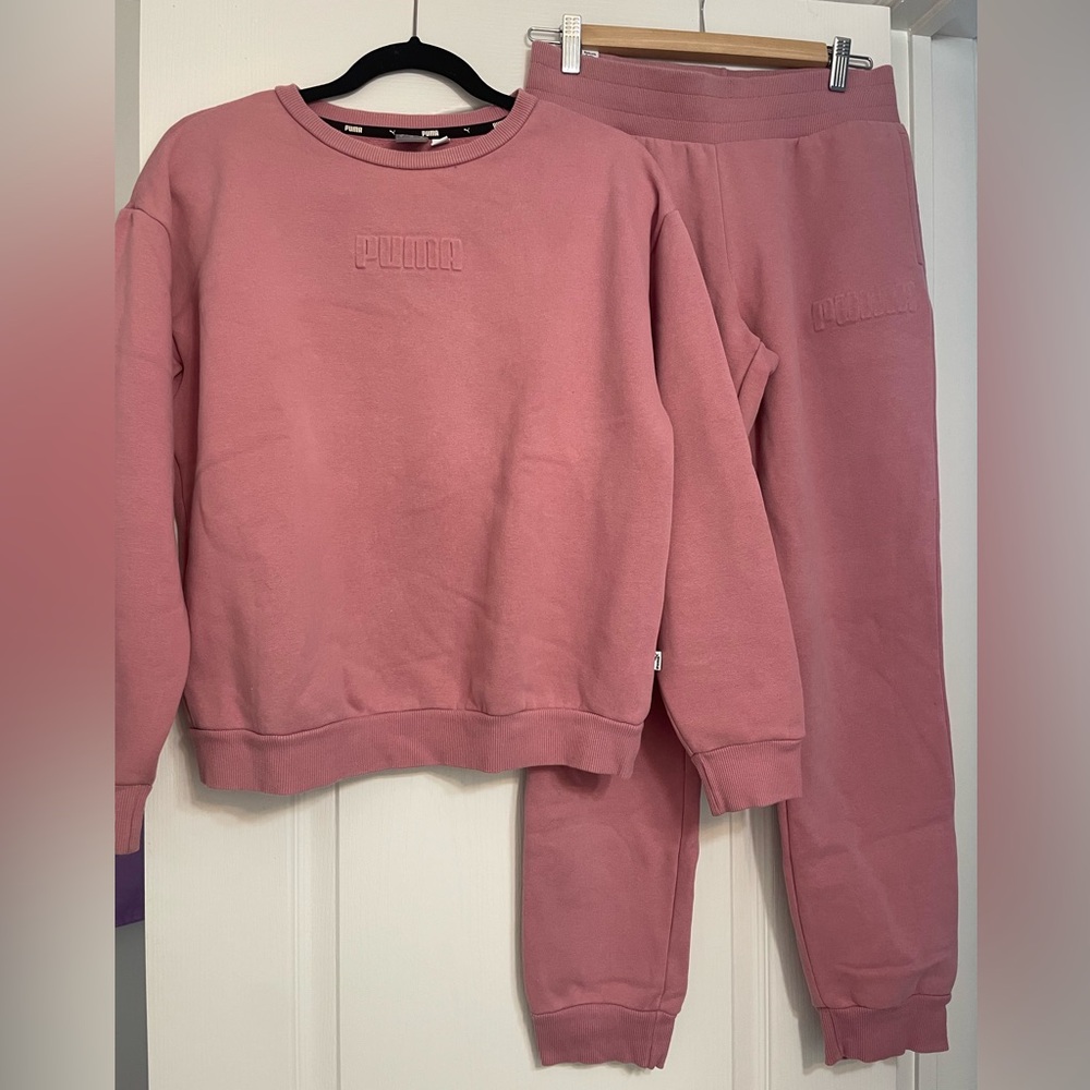 Puma dusty rose crewneck & sweatpants set